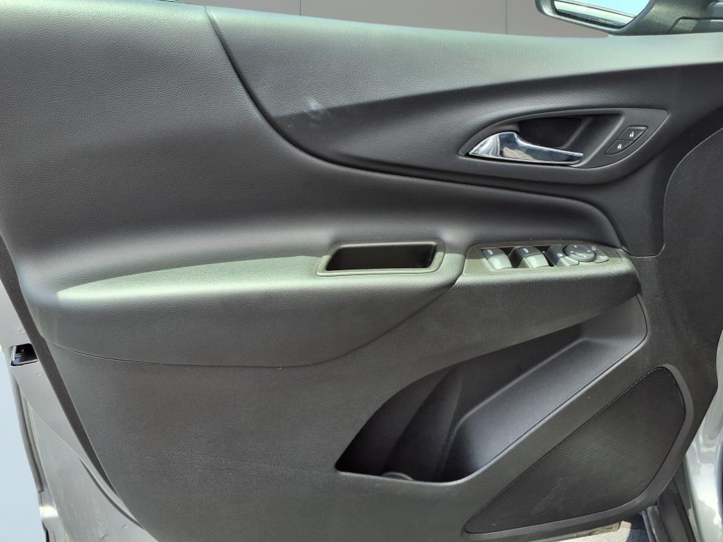 used 2023 Chevrolet Equinox car, priced at $22,916