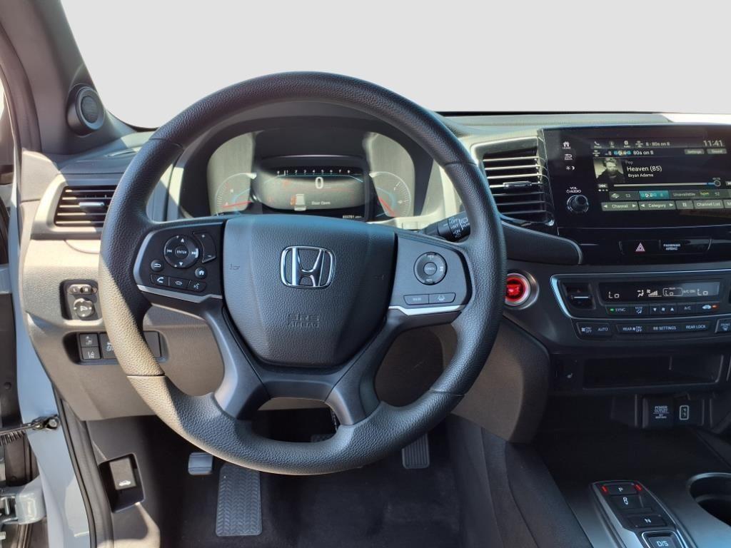 used 2022 Honda Pilot car, priced at $33,698