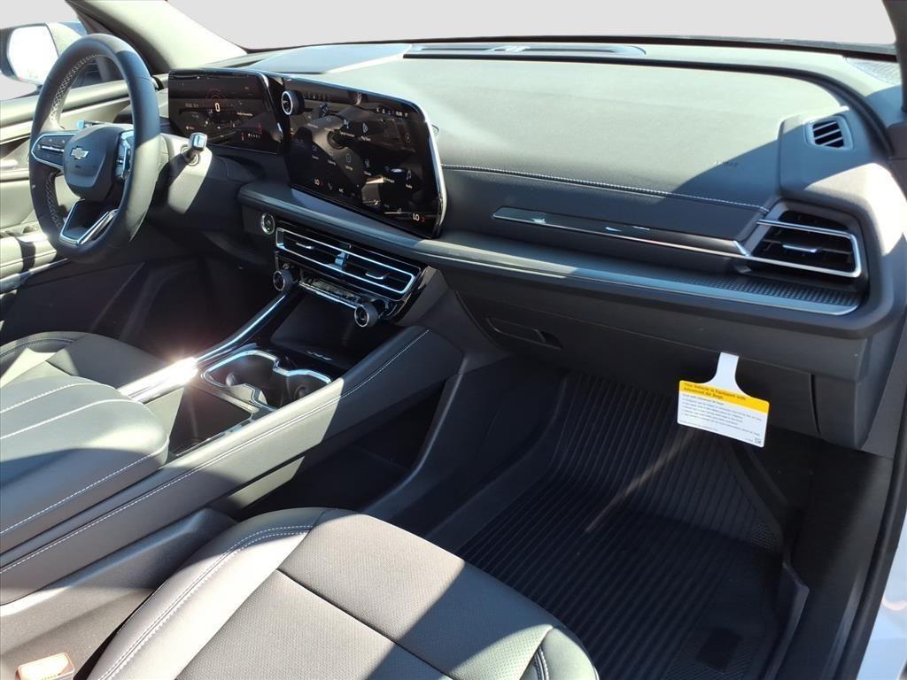 new 2026 Chevrolet Traverse car, priced at $43,988