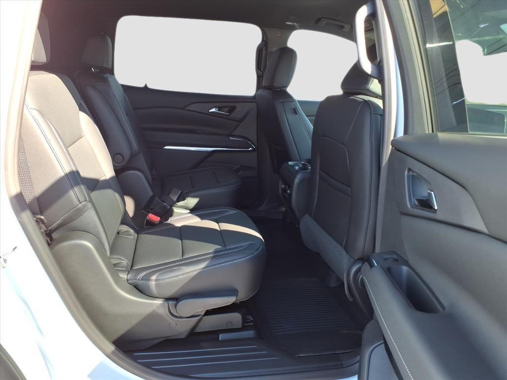 new 2026 Chevrolet Traverse car, priced at $43,988