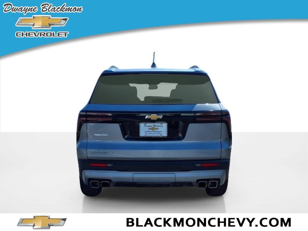 used 2025 Chevrolet Traverse car, priced at $37,035