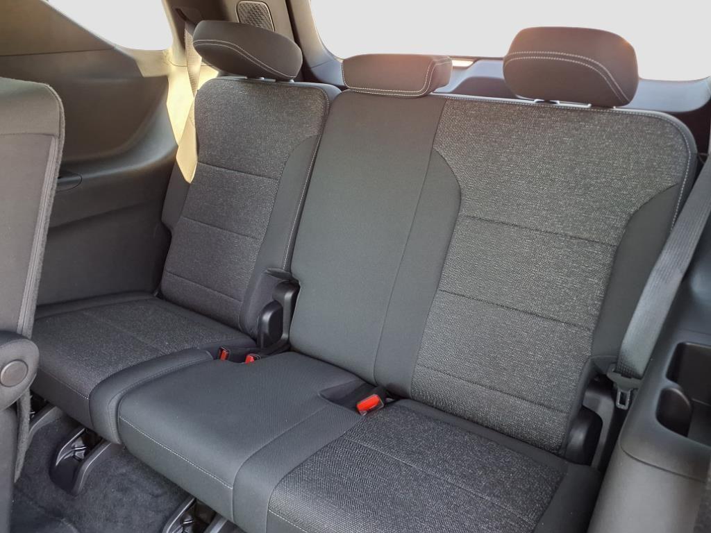 used 2025 Chevrolet Traverse car, priced at $37,035