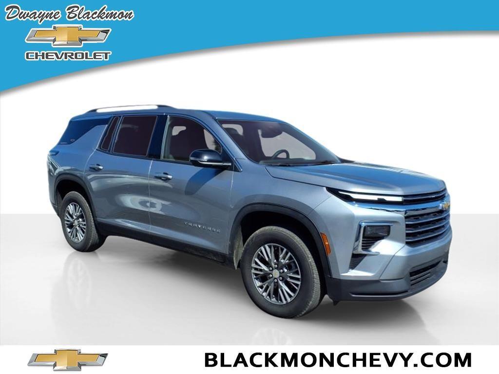 used 2025 Chevrolet Traverse car, priced at $37,035