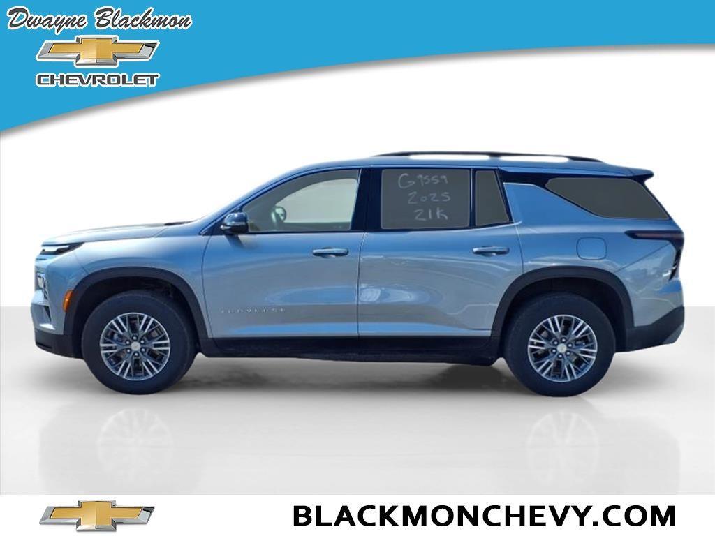 used 2025 Chevrolet Traverse car, priced at $37,035