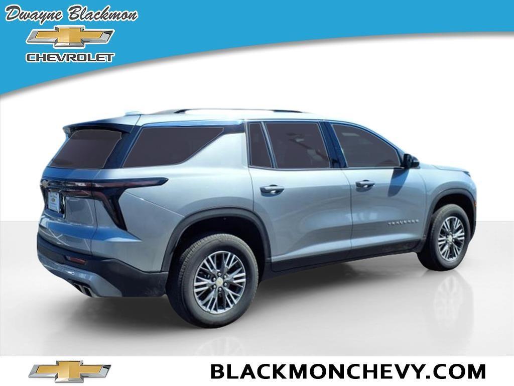 used 2025 Chevrolet Traverse car, priced at $37,035