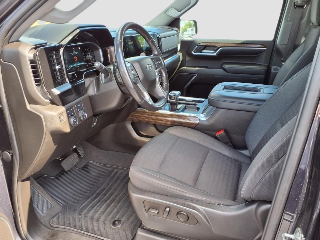 used 2022 Chevrolet Silverado 1500 car, priced at $43,690