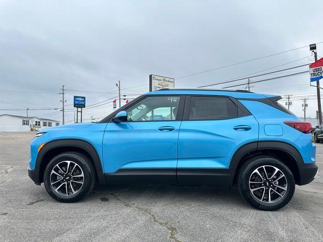 new 2025 Chevrolet TrailBlazer car, priced at $28,434