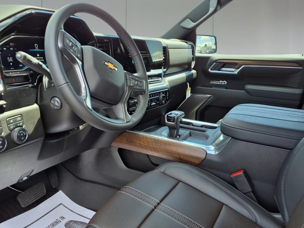 new 2025 Chevrolet Silverado 1500 car, priced at $73,605