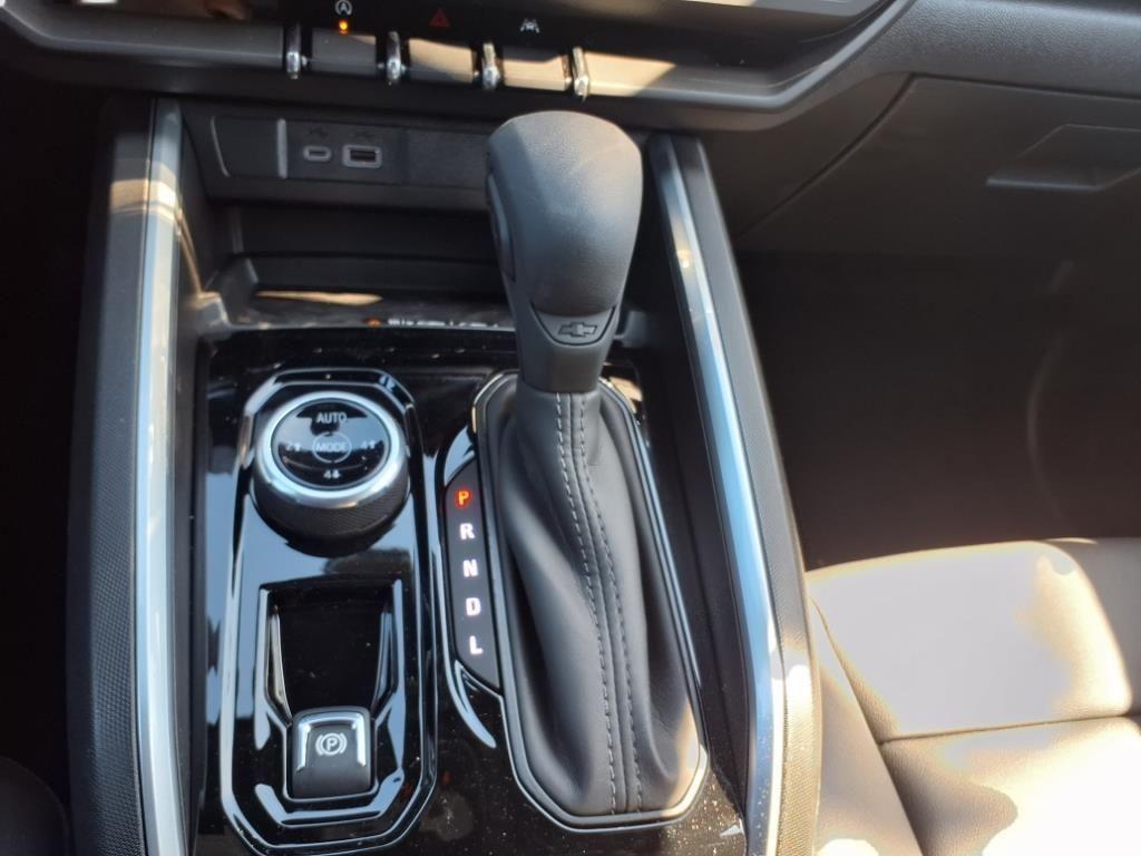 new 2025 Chevrolet Colorado car, priced at $46,480