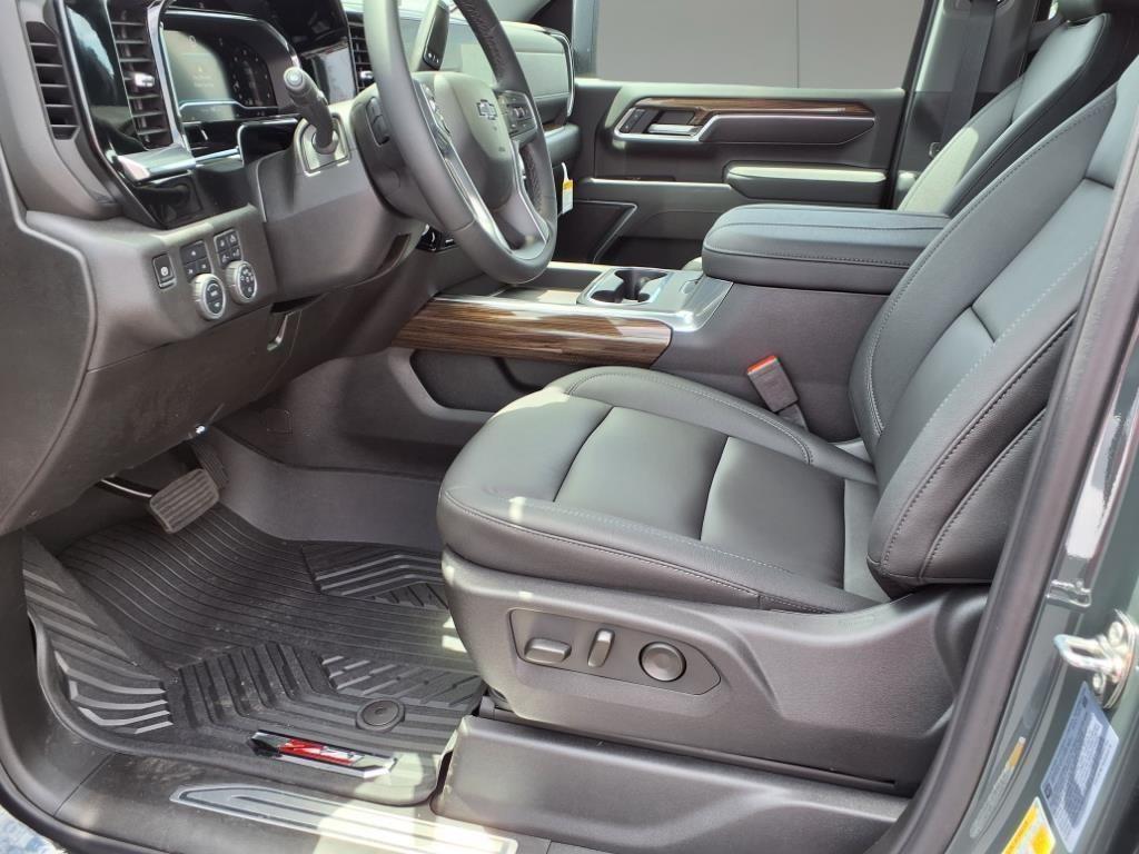 new 2025 Chevrolet Silverado 2500 car, priced at $69,885