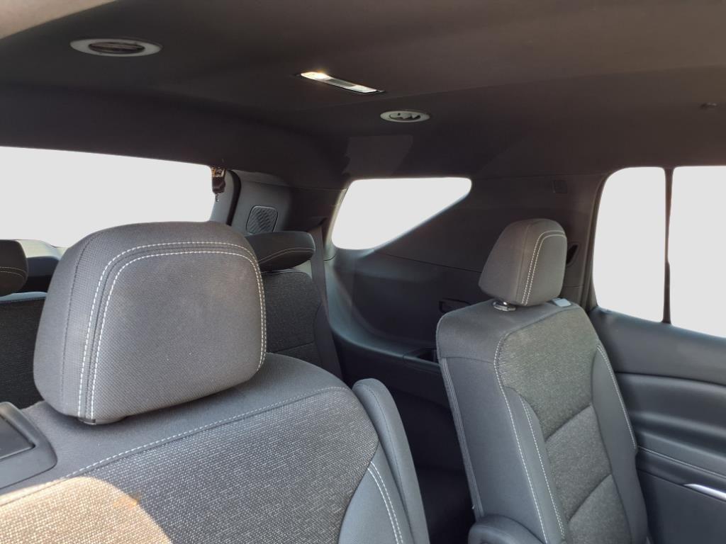 used 2025 Chevrolet Traverse car, priced at $36,413