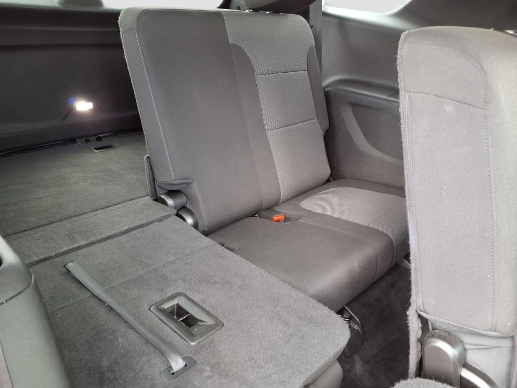 used 2023 Chevrolet Traverse car, priced at $28,828