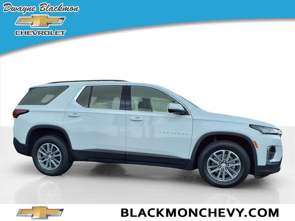 used 2023 Chevrolet Traverse car, priced at $28,828