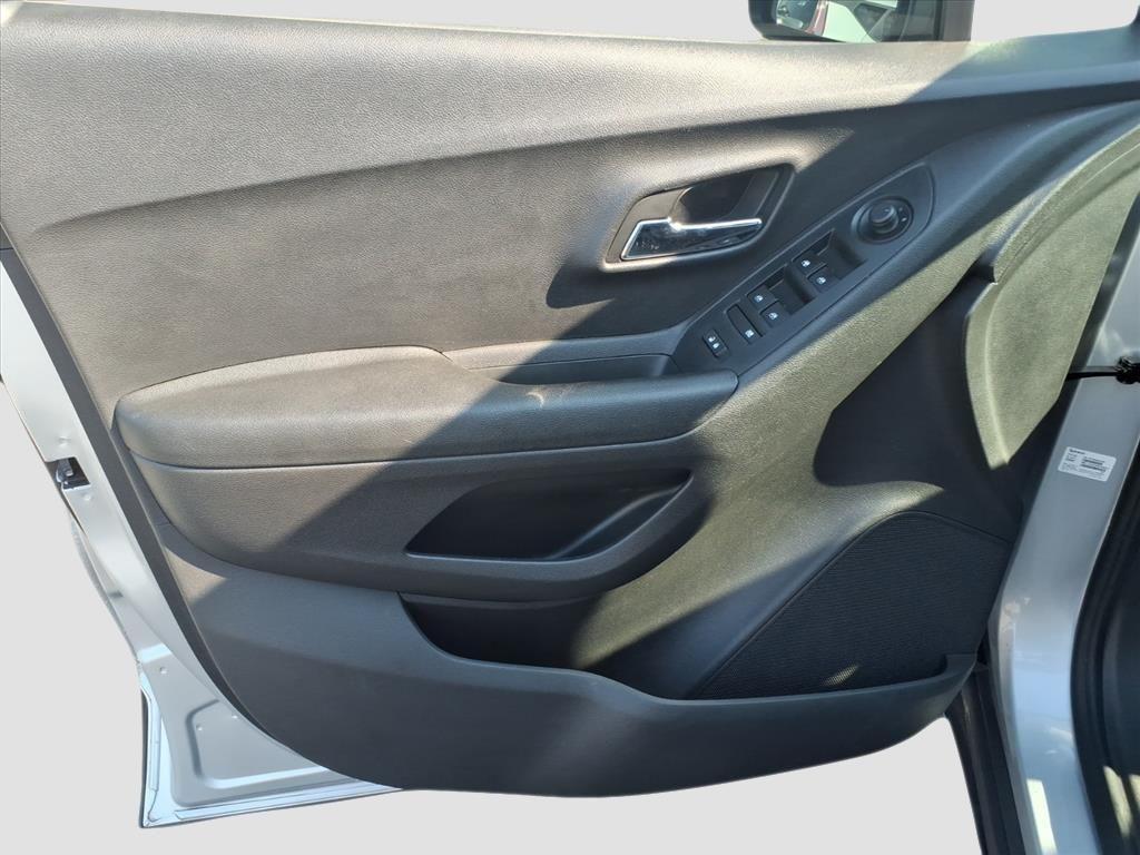 used 2020 Chevrolet Trax car, priced at $15,978