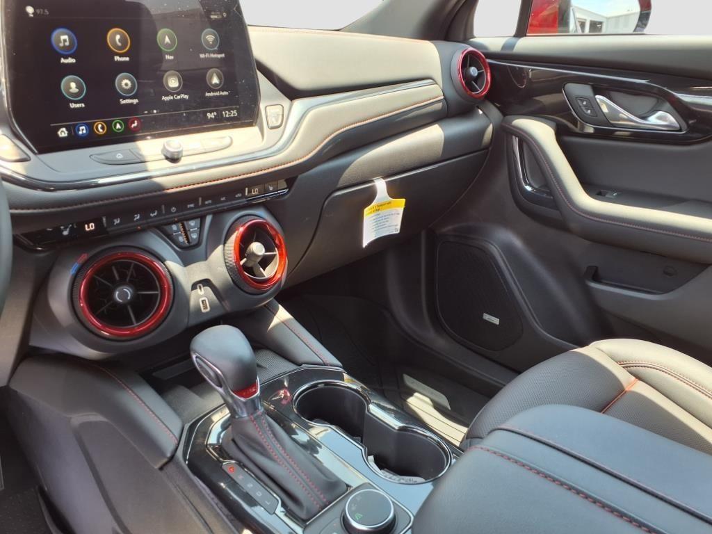 new 2025 Chevrolet Blazer car, priced at $45,935