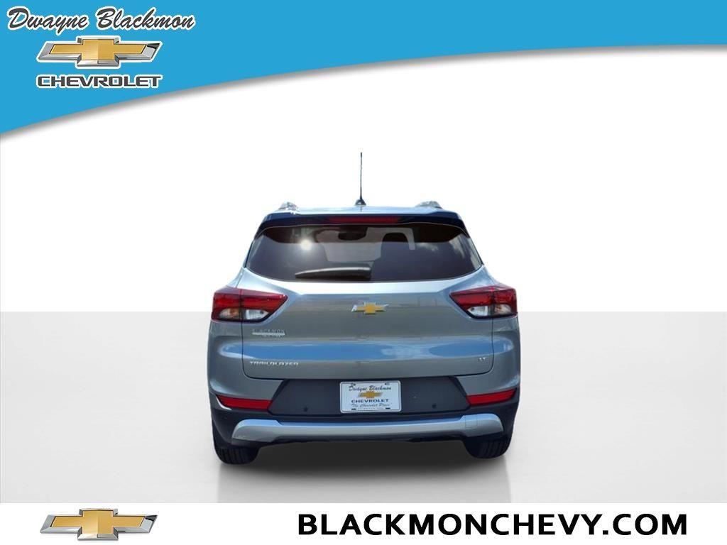 new 2026 Chevrolet TrailBlazer car, priced at $29,305