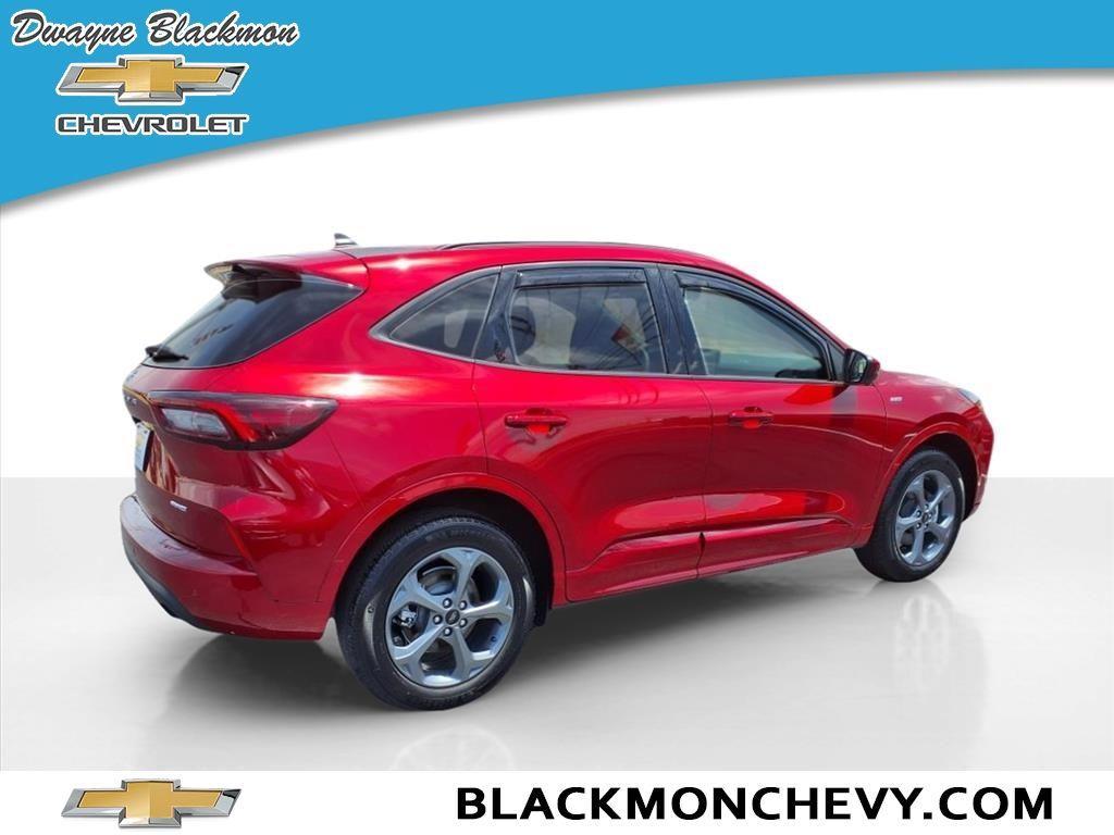 used 2023 Ford Escape car, priced at $28,657