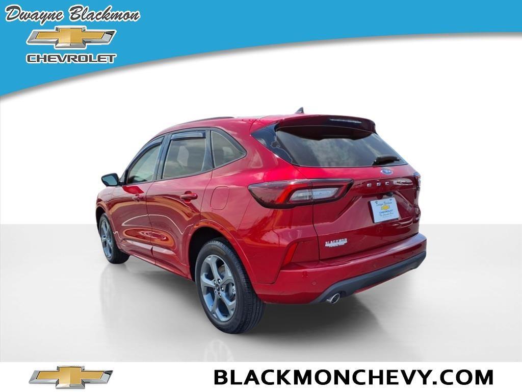 used 2023 Ford Escape car, priced at $28,657