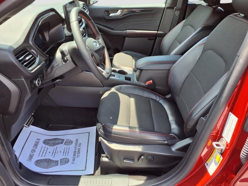 used 2023 Ford Escape car, priced at $28,657