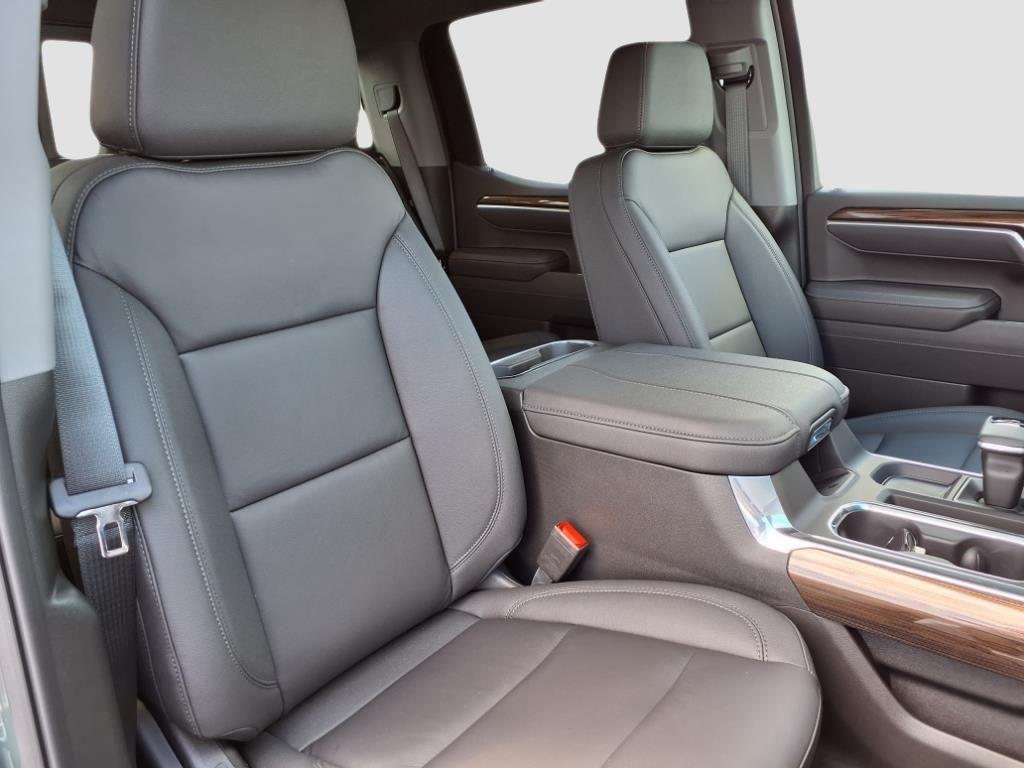new 2025 Chevrolet Silverado 1500 car, priced at $56,400