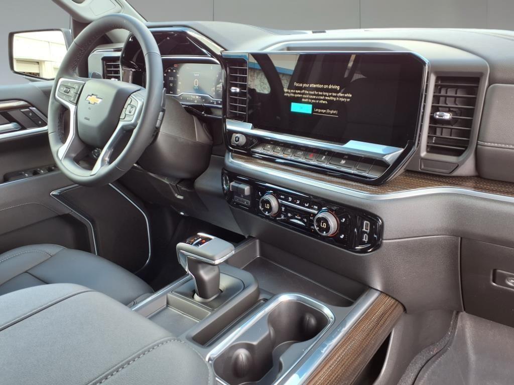 new 2025 Chevrolet Silverado 1500 car, priced at $56,400