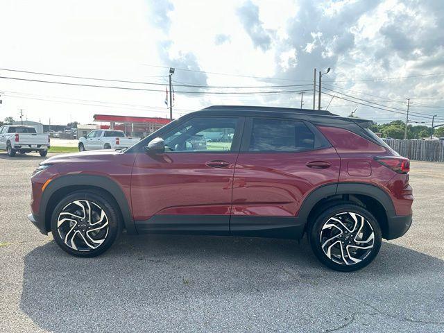 new 2025 Chevrolet TrailBlazer car, priced at $32,475