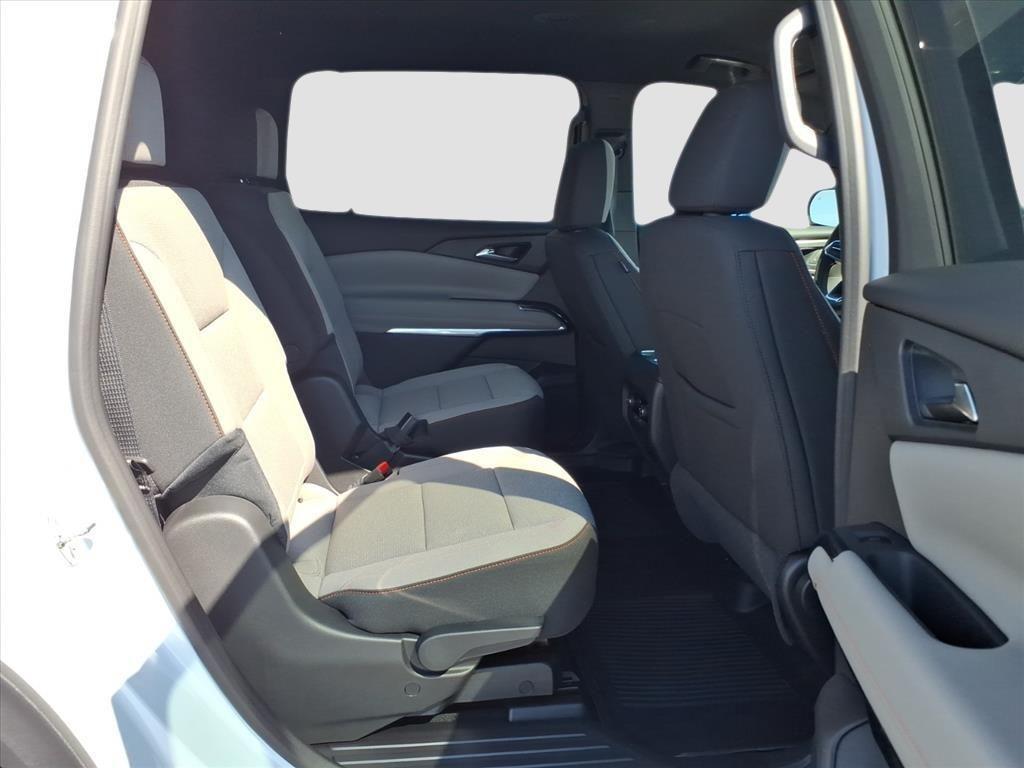 new 2026 Chevrolet Traverse car, priced at $46,956