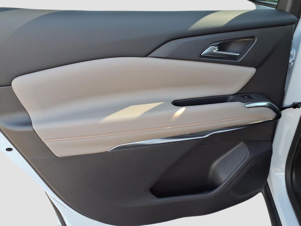 new 2026 Chevrolet Traverse car, priced at $46,956