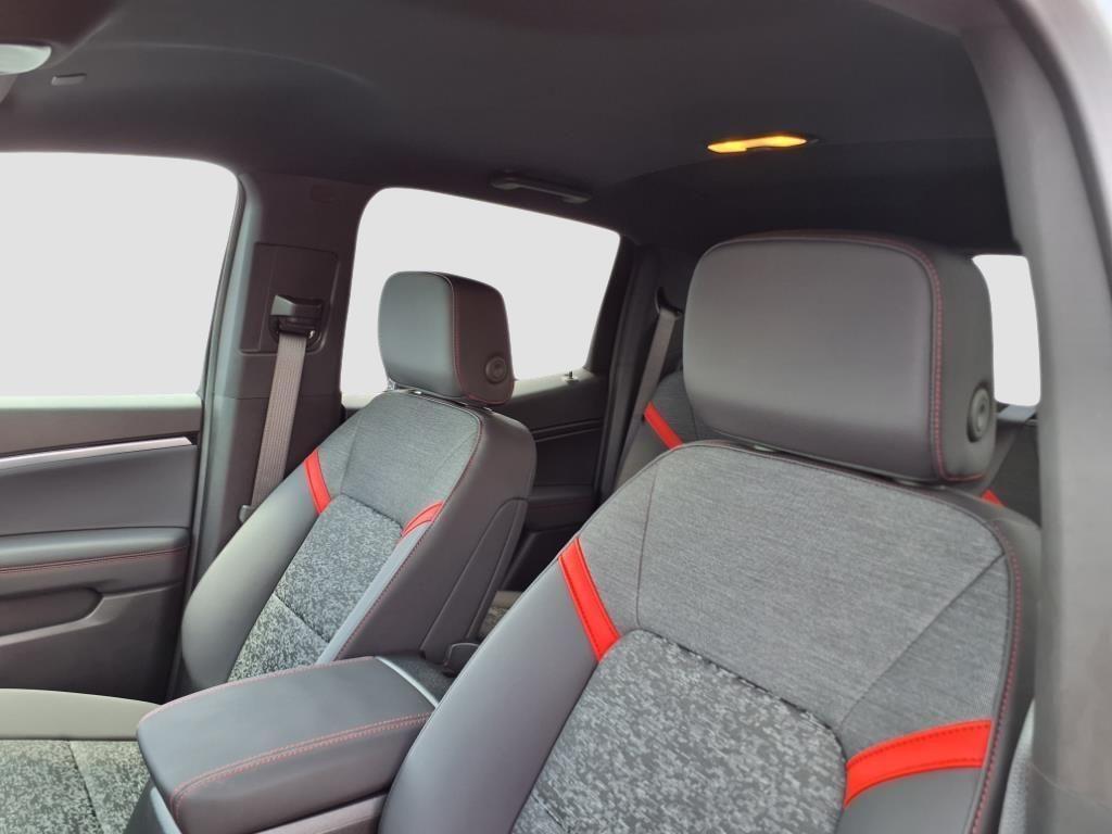 new 2025 Chevrolet Colorado car, priced at $50,310