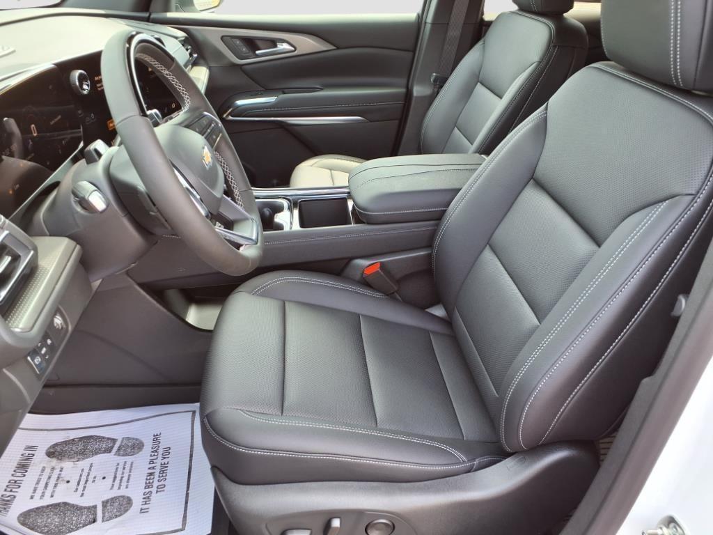 new 2025 Chevrolet Traverse car, priced at $48,350