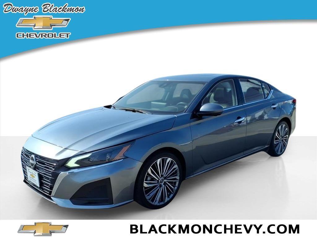 used 2023 Nissan Altima car, priced at $22,339
