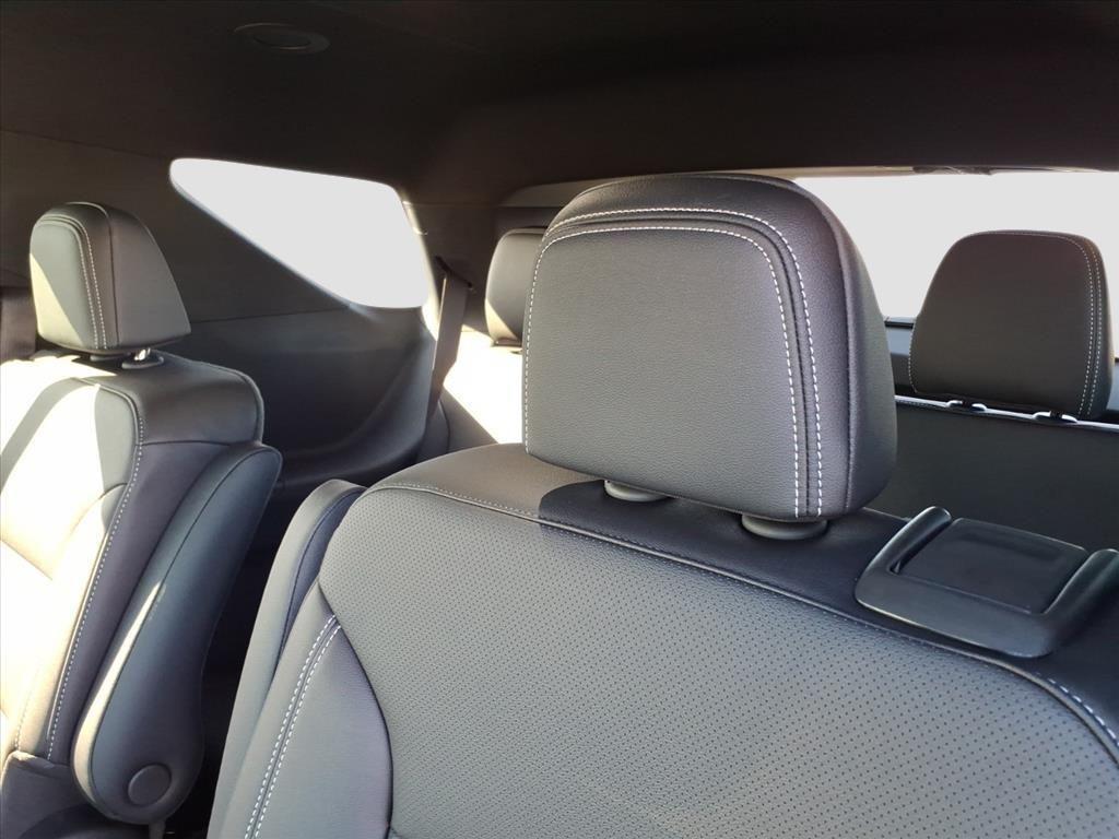 new 2026 Chevrolet Traverse car, priced at $48,526