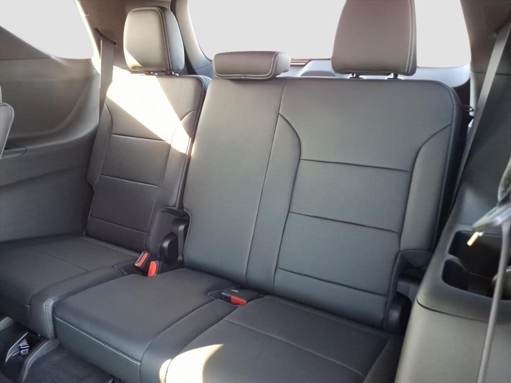 new 2026 Chevrolet Traverse car, priced at $48,526