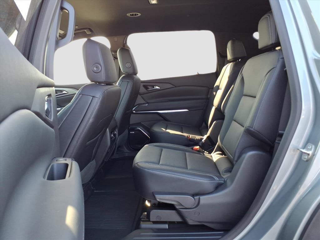 new 2026 Chevrolet Traverse car, priced at $48,526