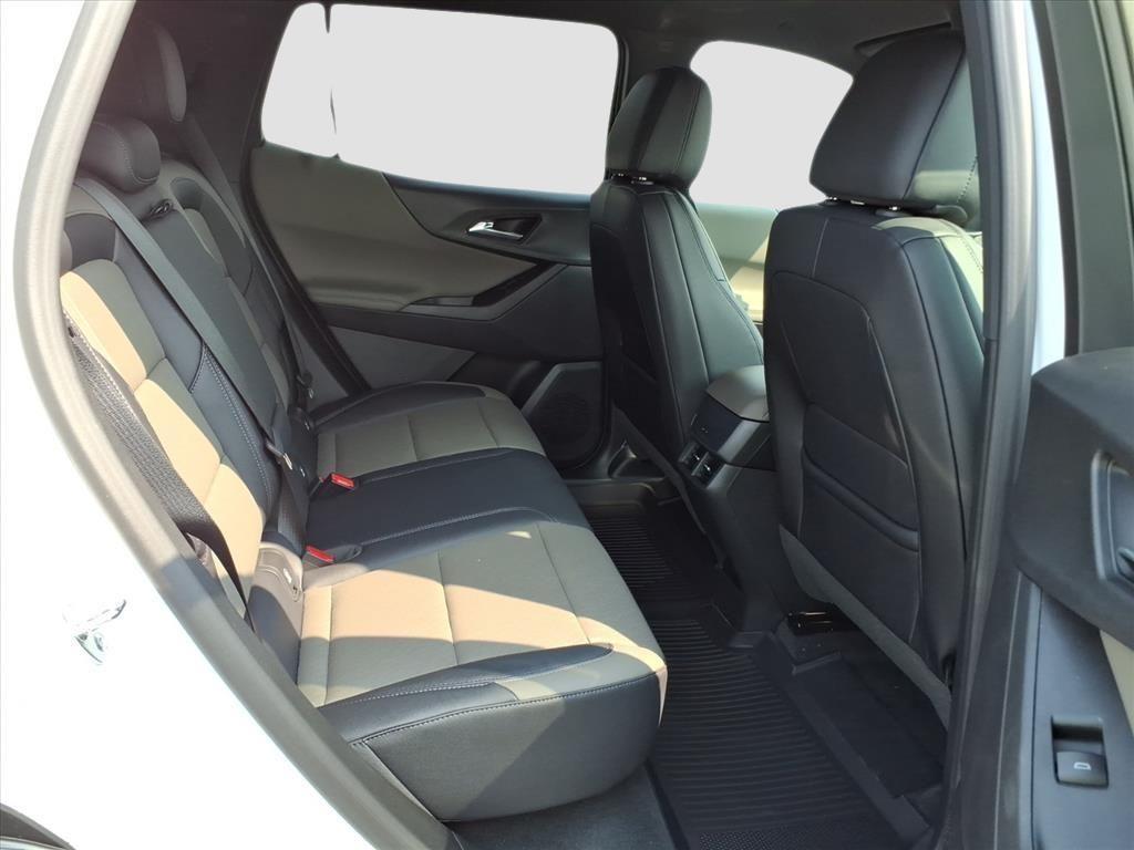 new 2026 Chevrolet Equinox car, priced at $33,832