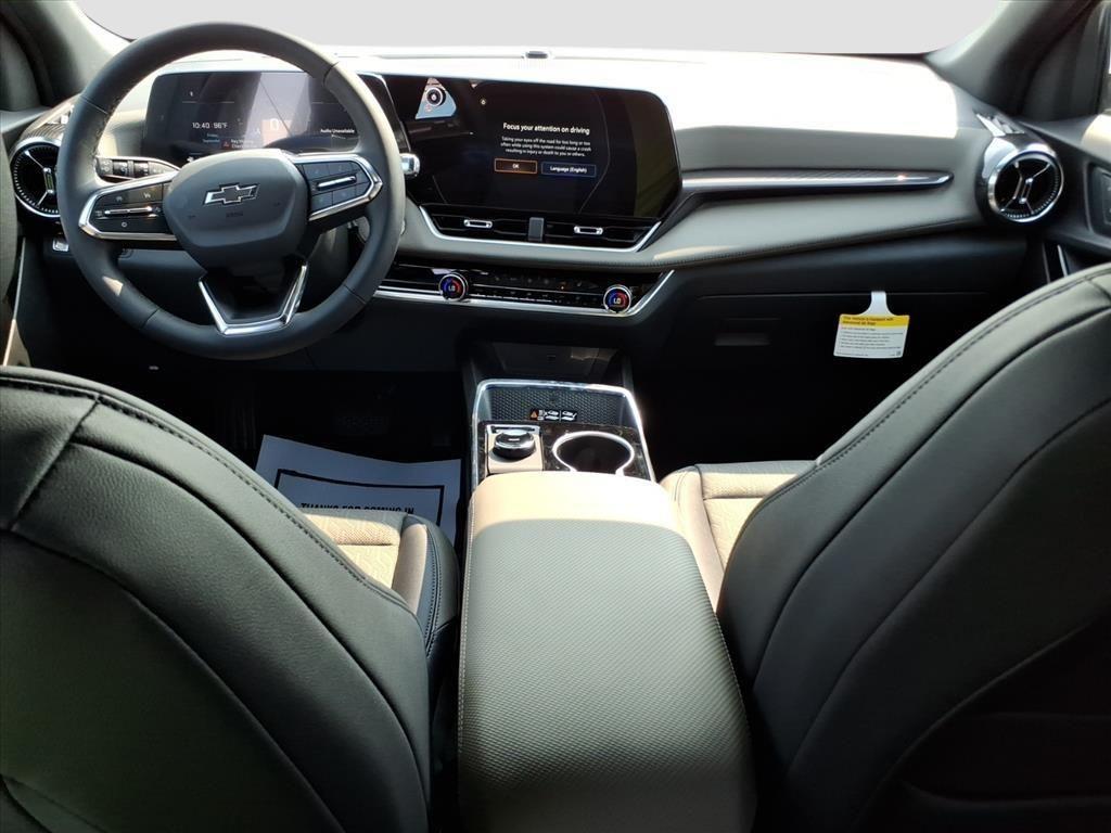 new 2026 Chevrolet Equinox car, priced at $33,832