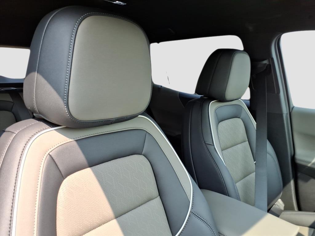 new 2026 Chevrolet Equinox car, priced at $33,832