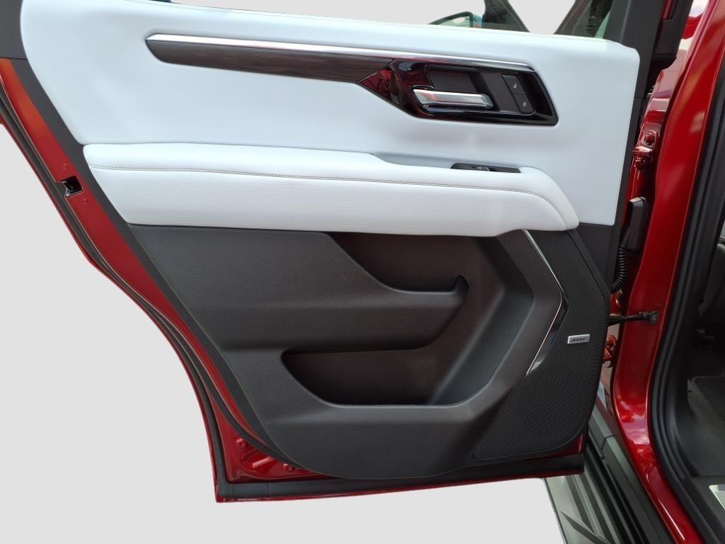 new 2025 Chevrolet Tahoe car, priced at $79,380