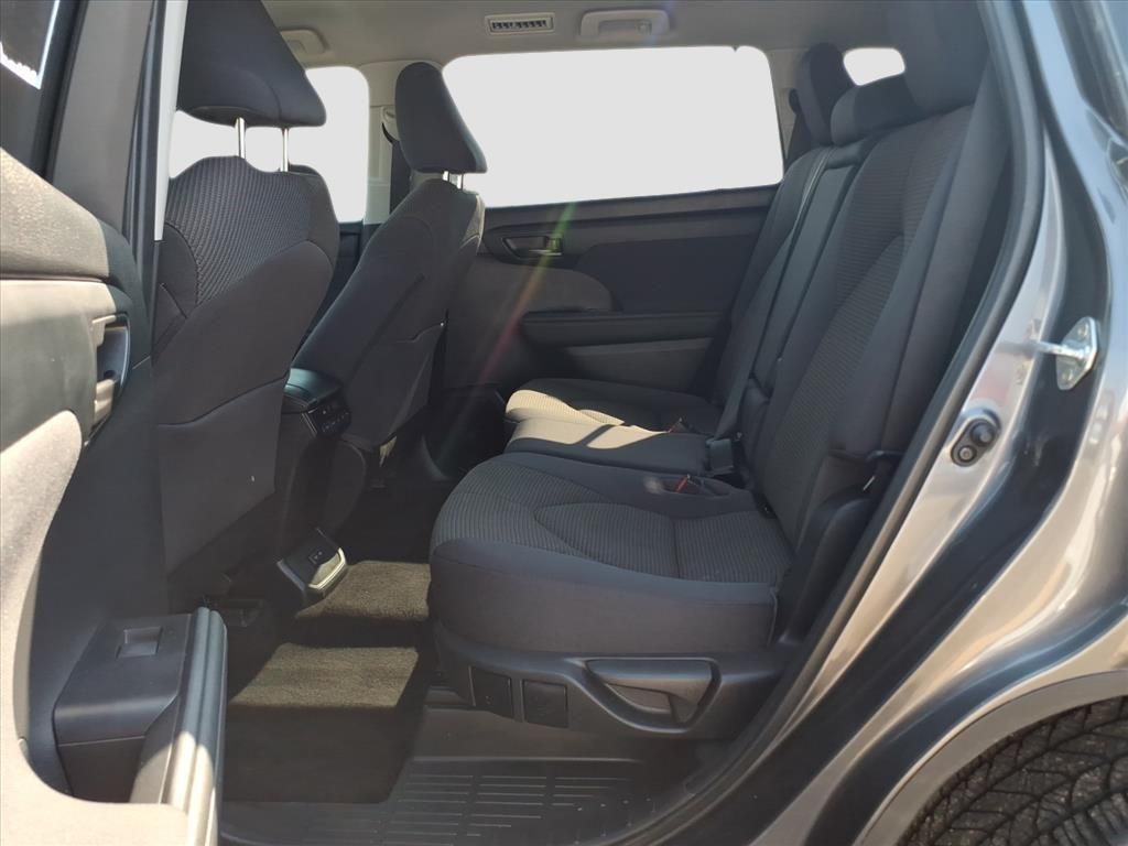 used 2023 Toyota Highlander car, priced at $35,653