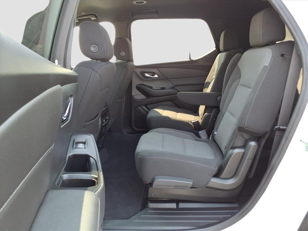 used 2023 Chevrolet Traverse car, priced at $30,931