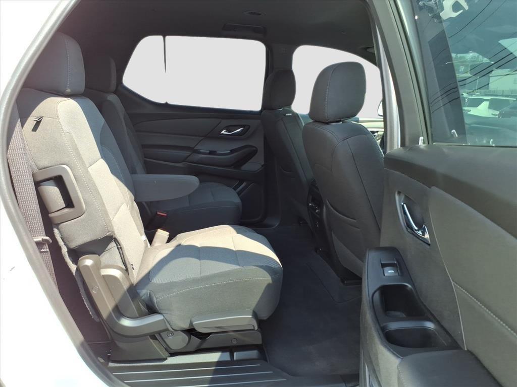 used 2023 Chevrolet Traverse car, priced at $30,931
