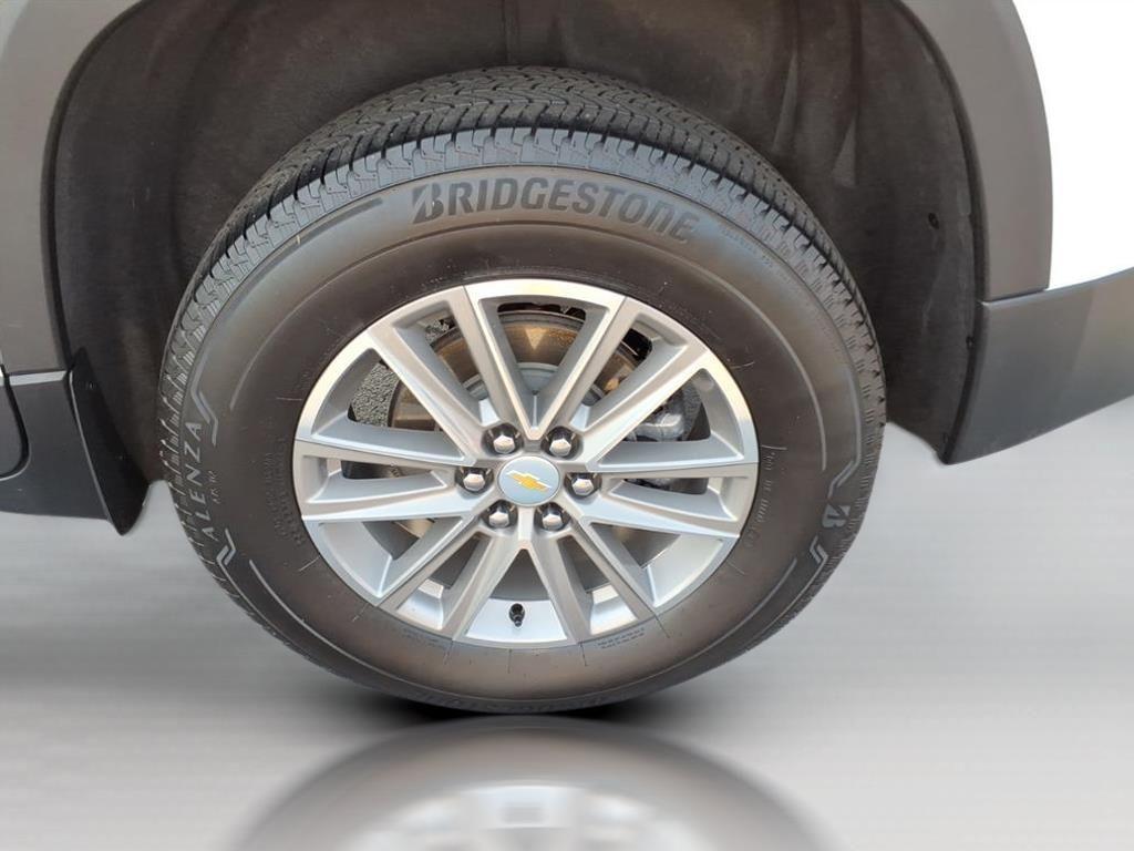 used 2023 Chevrolet Traverse car, priced at $30,931