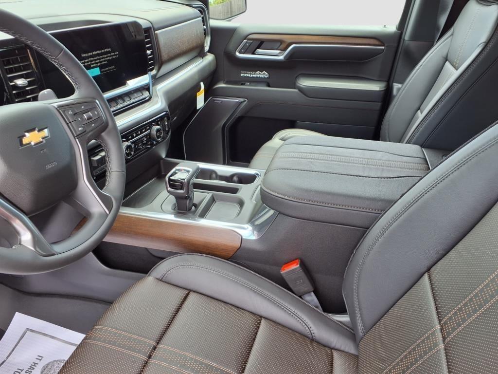 new 2025 Chevrolet Silverado 1500 car, priced at $68,319