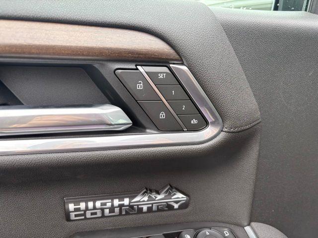 new 2025 Chevrolet Silverado 1500 car, priced at $71,960