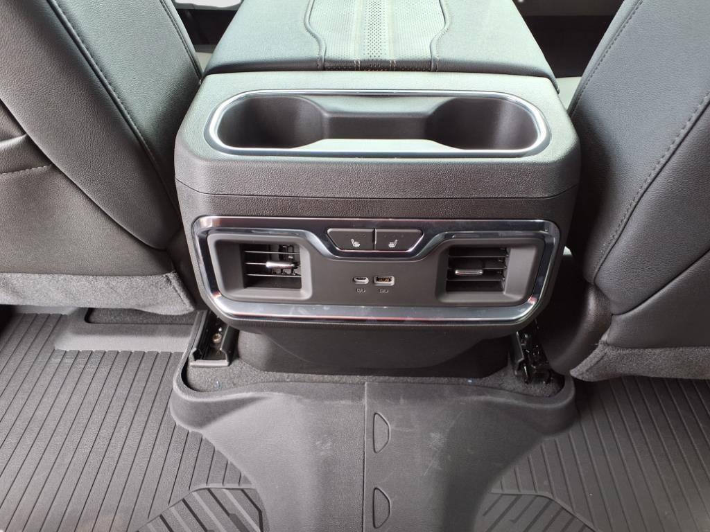 new 2025 Chevrolet Silverado 1500 car, priced at $68,319