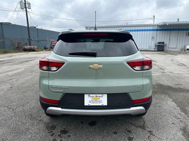 new 2025 Chevrolet TrailBlazer car, priced at $28,039