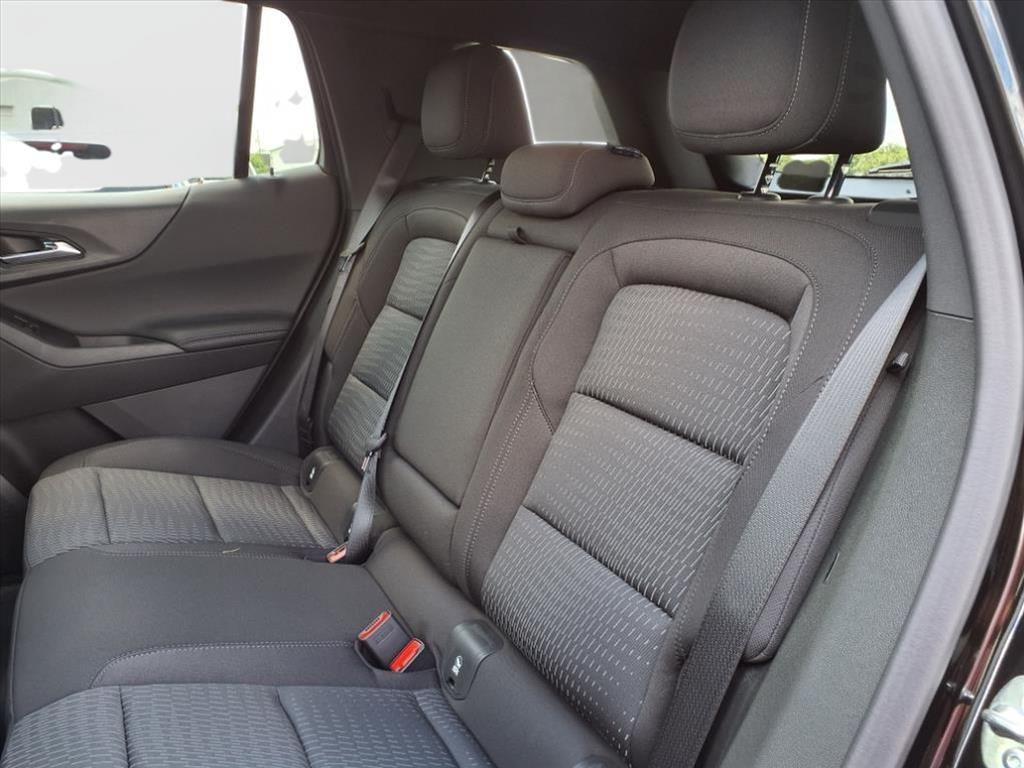 new 2026 Chevrolet Equinox car, priced at $30,320