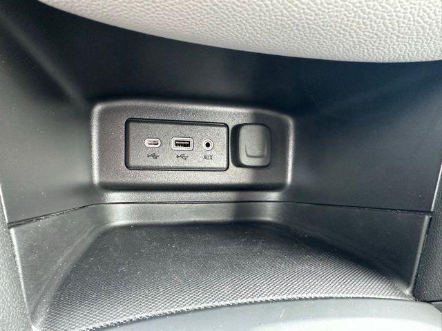 used 2022 Chevrolet Equinox car, priced at $25,212