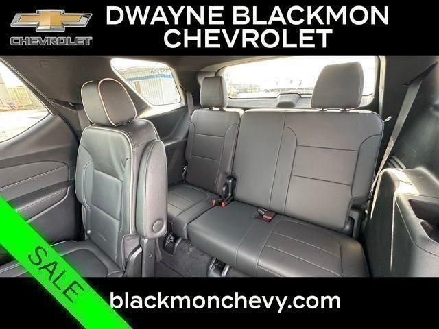 used 2023 Chevrolet Traverse car, priced at $42,976