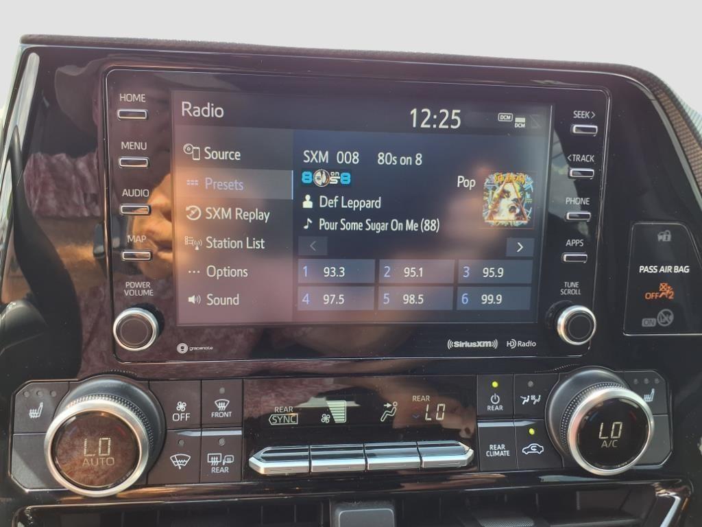 used 2021 Toyota Highlander car, priced at $34,876